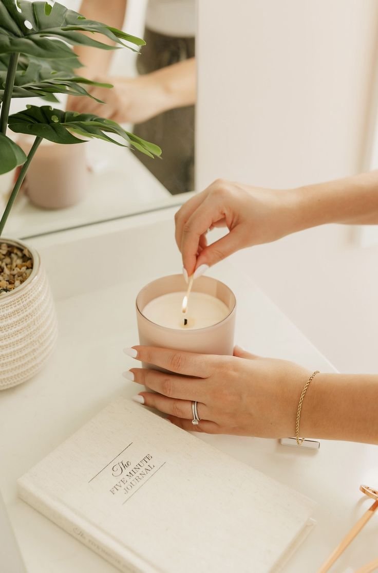 Scented Soy Wax Candle _ 75 hr Burn Time